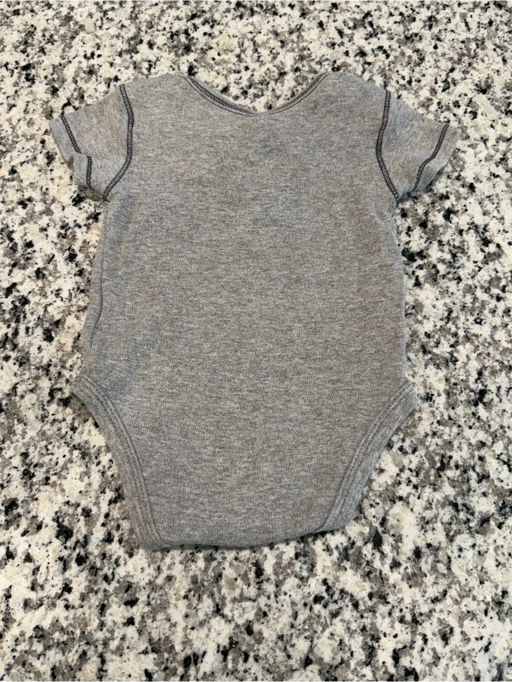 NHL Nashville Predators Gray Short Sleeve Onesie, Yellow & White Logo, 6-9 month
